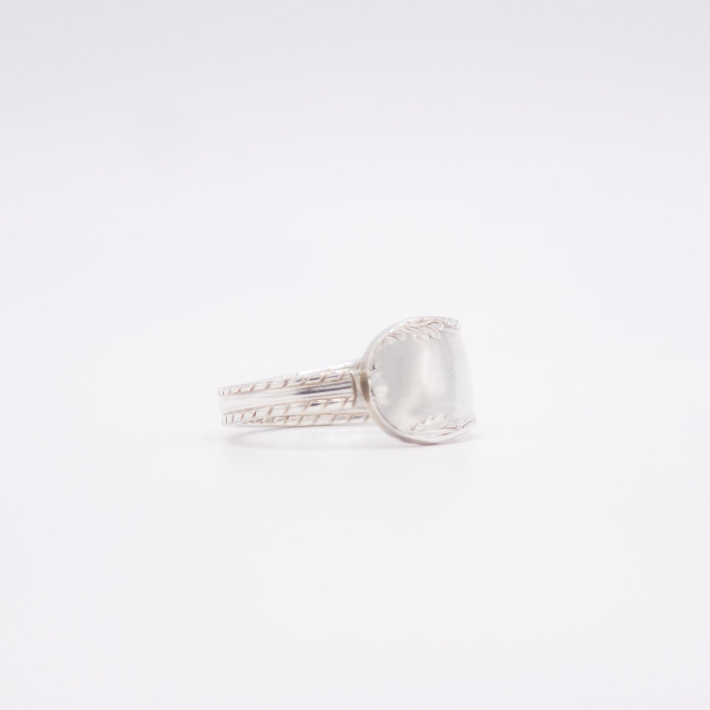 Lilla Spoon Ring
