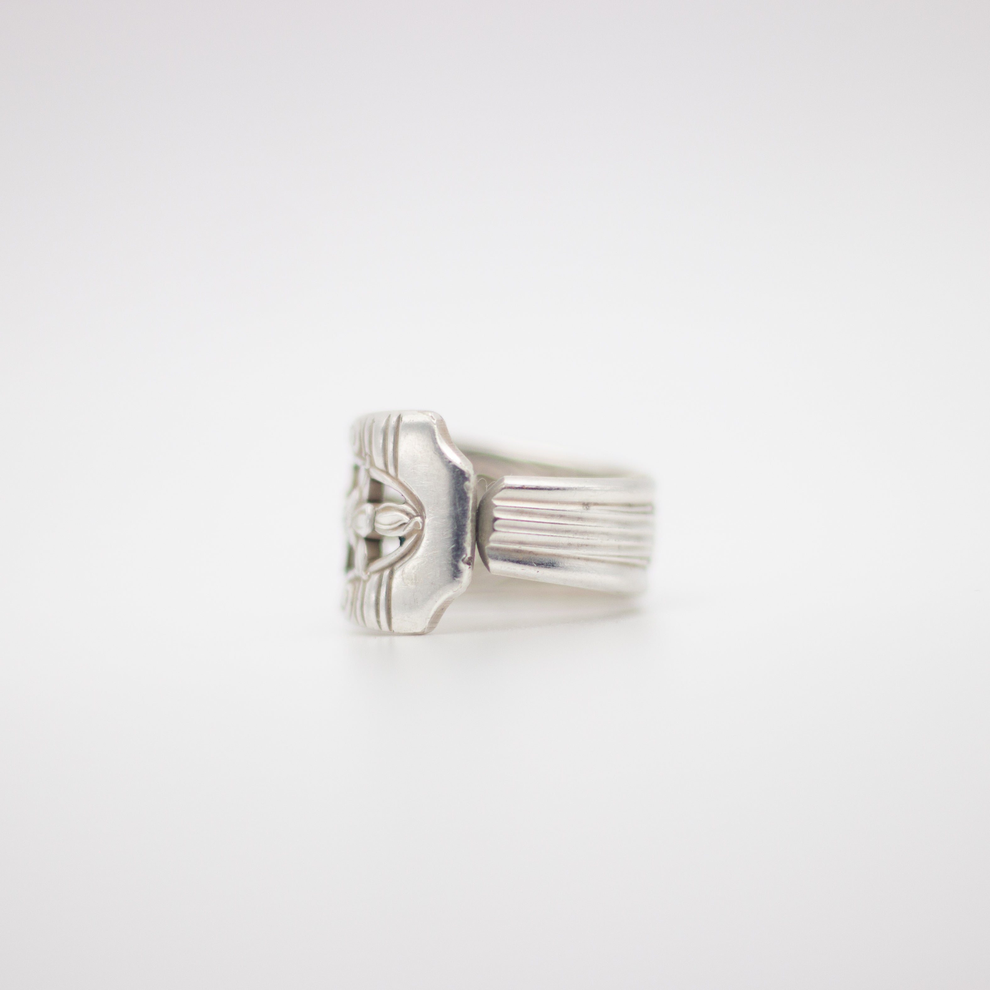 Blossom Vase Spoon Ring