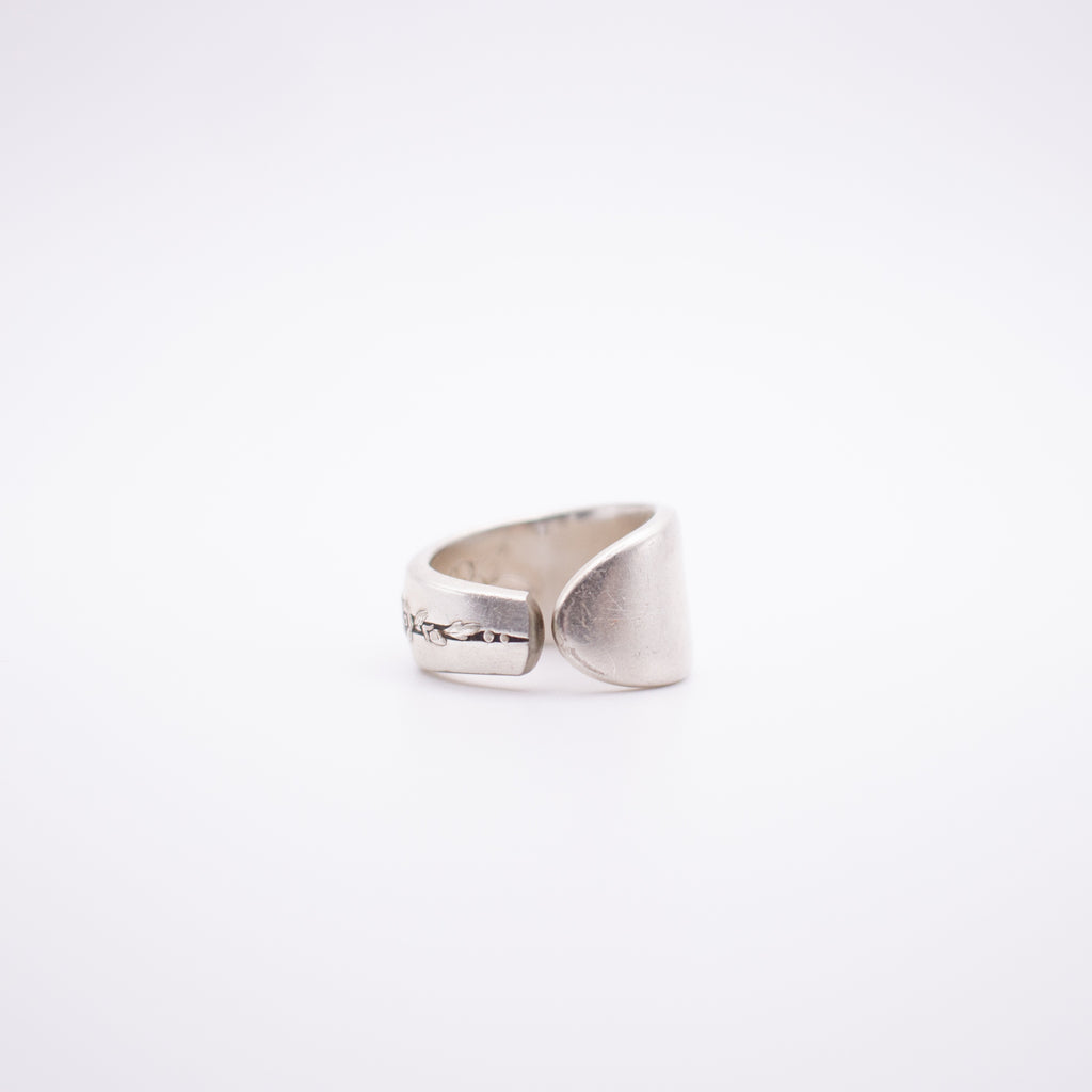 Floria Spoon Ring