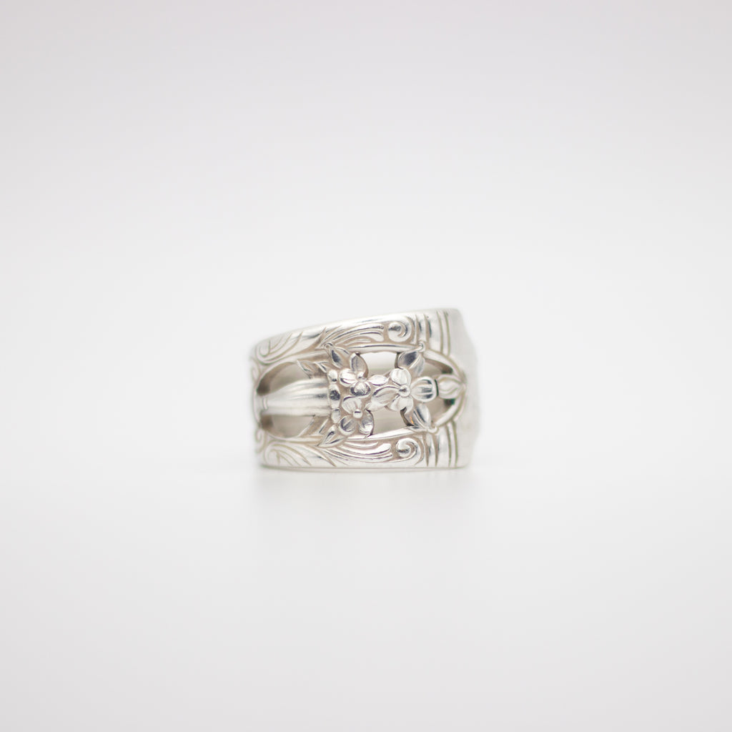 Blossom Vase Spoon Ring