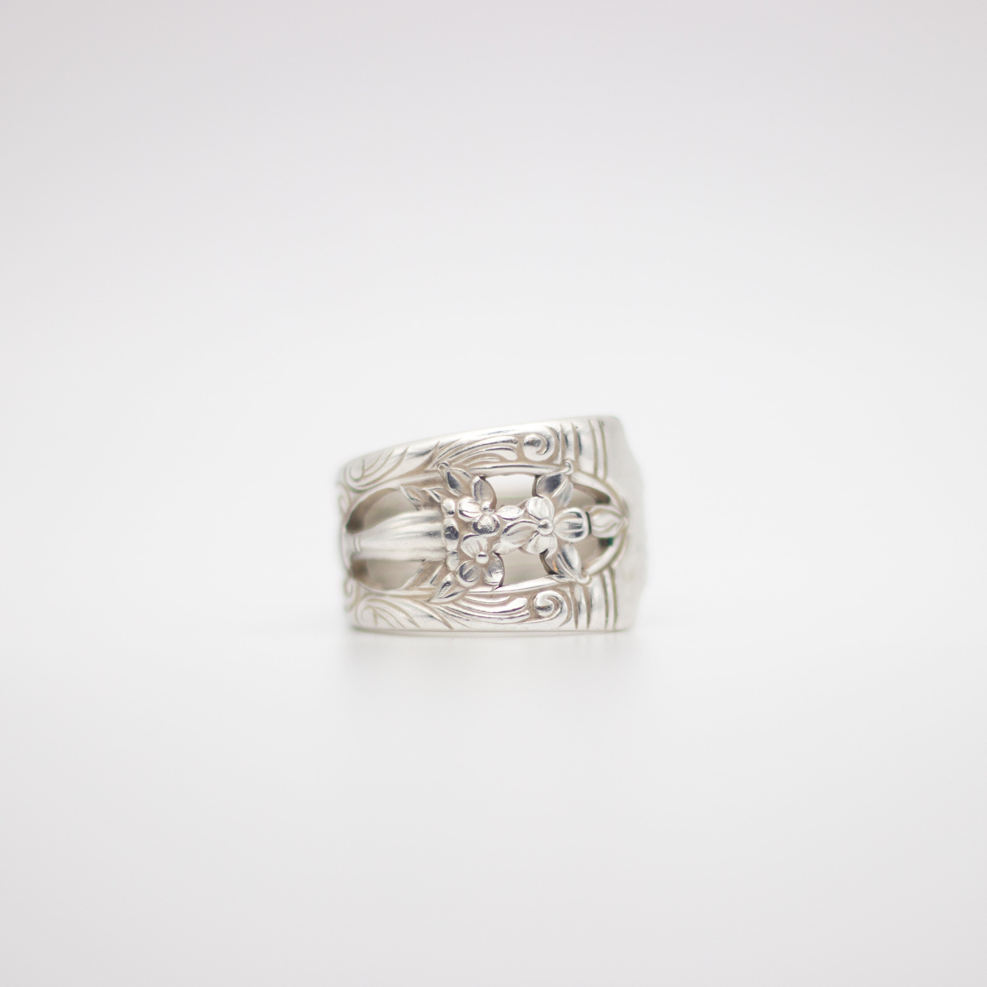 Blossom Vase Spoon Ring
