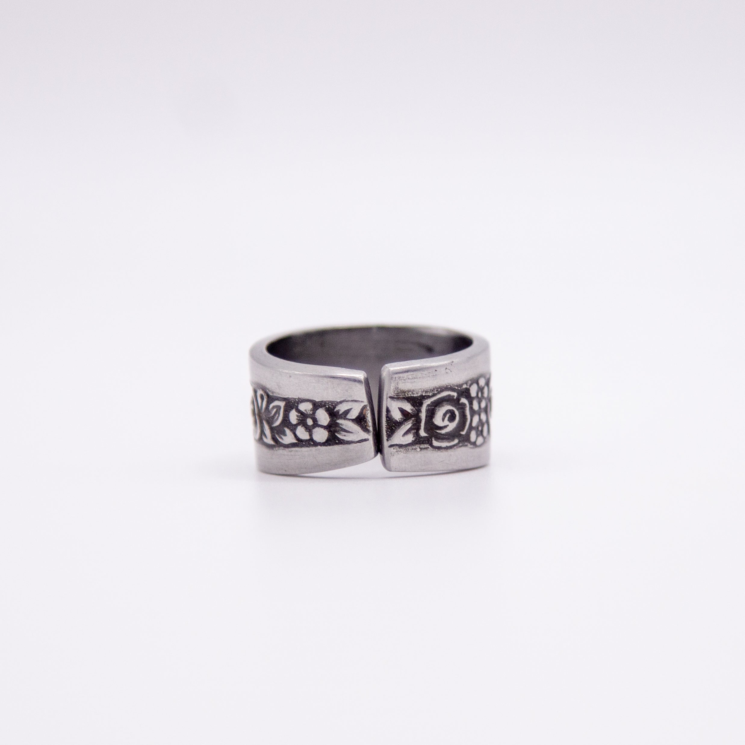 Floral Panel Spoon Ring