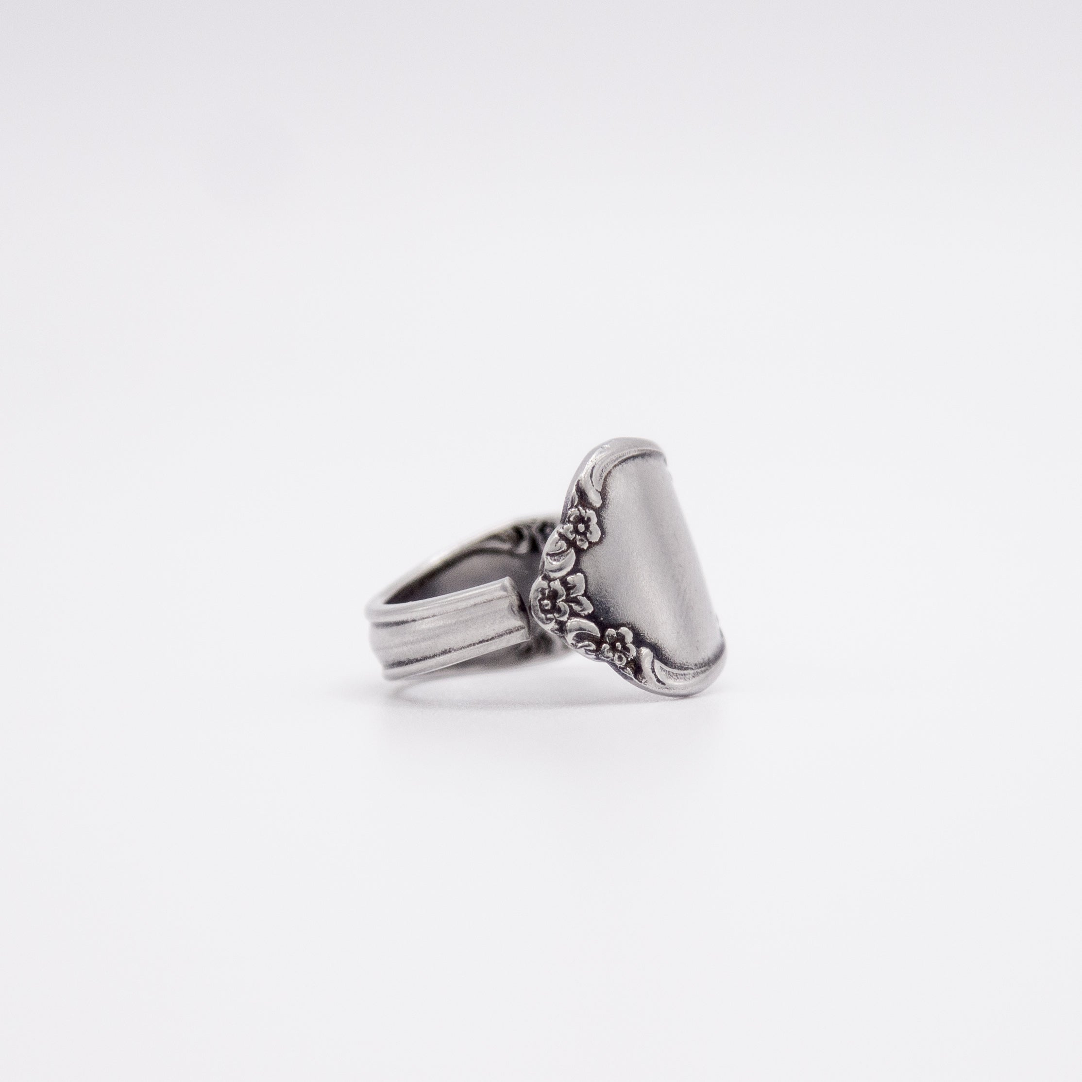Della Spoon Ring