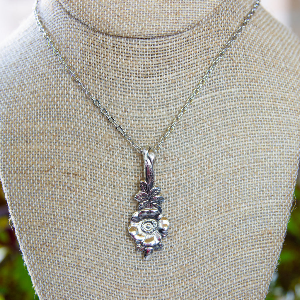 Azura Spoon Necklace
