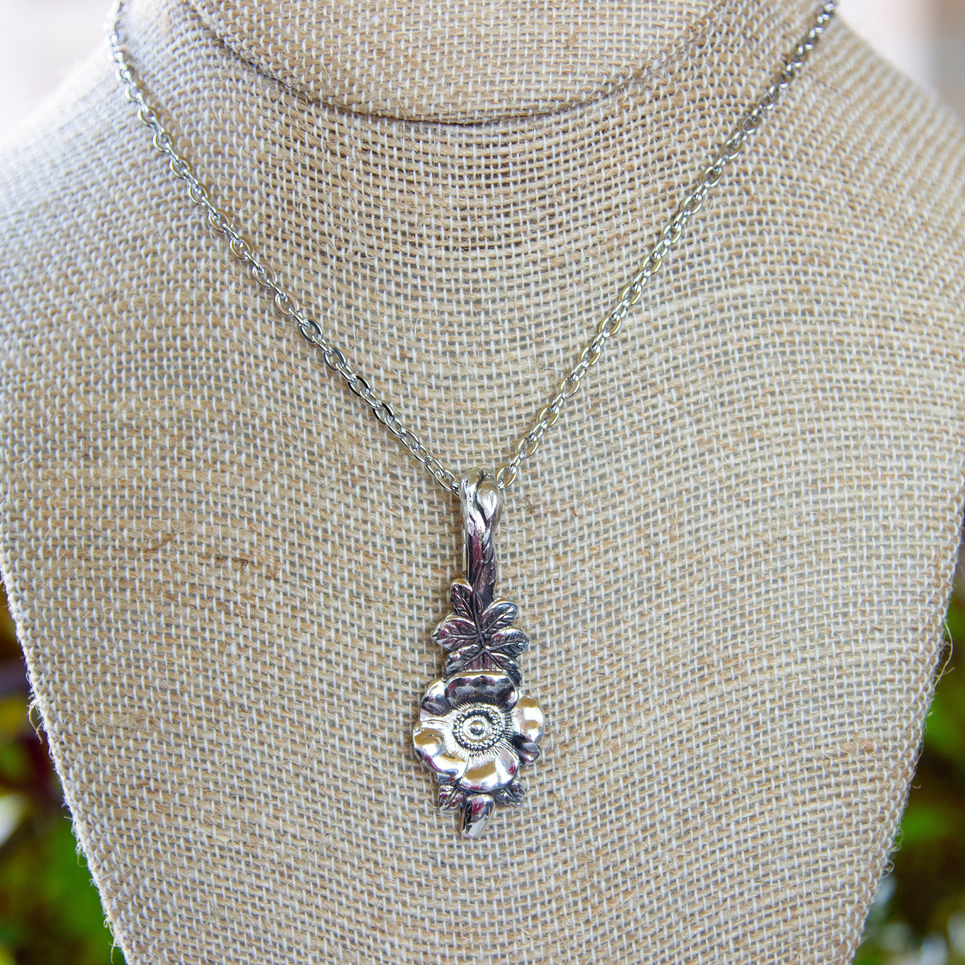 Azura Spoon Necklace