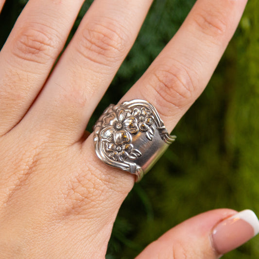 Arbutus Spoon Ring