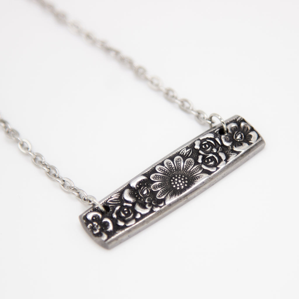 Jardinera Daisy Spoon Necklace