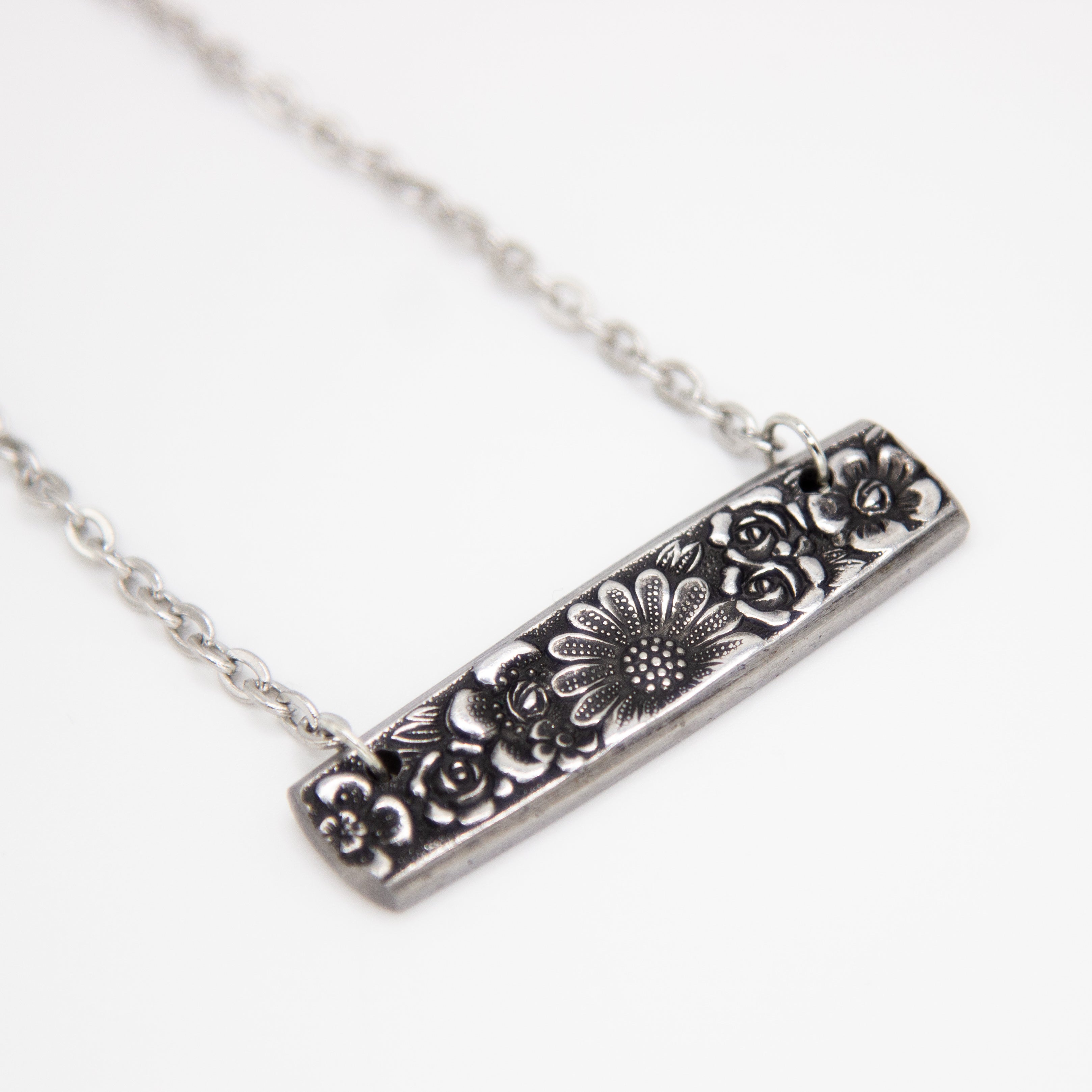 Jardinera Daisy Spoon Necklace