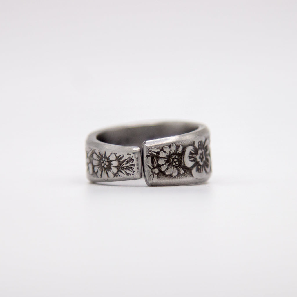 Jardinera Daisy Spoon Ring