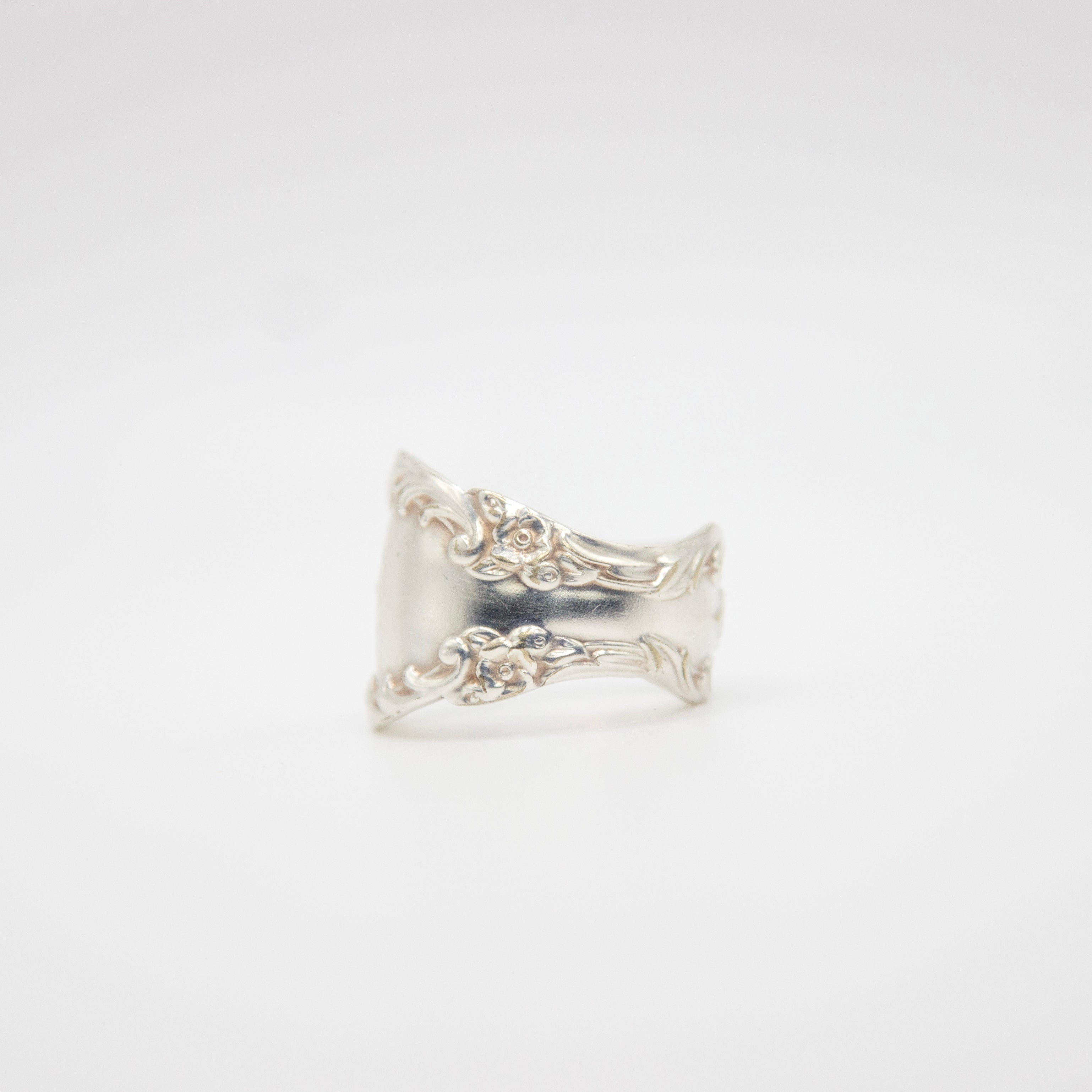 Grand Elegance Spoon Ring